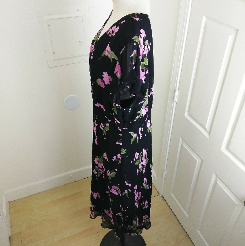Avenue Black and Pink Floral Maxi Dress - Picture 6 of 8